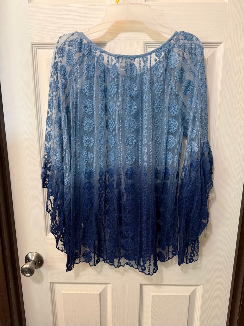 Boho Blue Ombre Embroidered Lace Sheer Bell Sleeve Top Indigo Thread Sz L - Picture 5 of 7